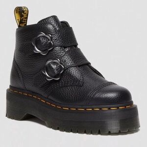 Like new platform floral Velcro Doc Marten boots